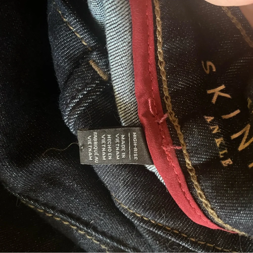 White House Black Market Women's Dark Blue Jeans - Picture 6 of 7